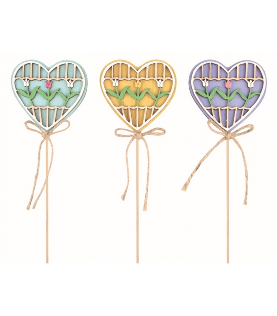 Srdce vyřezávané dřevěné na špejli